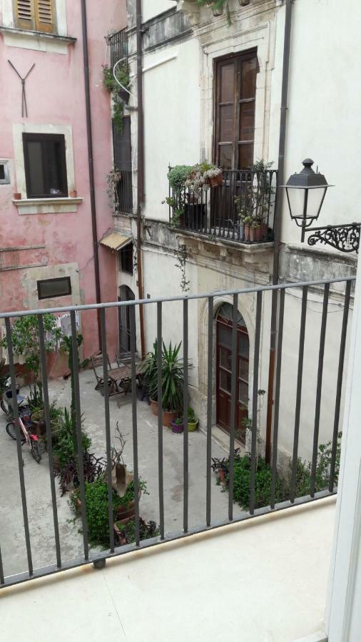 9 House Ortigia Apartment Syracuse Exterior photo